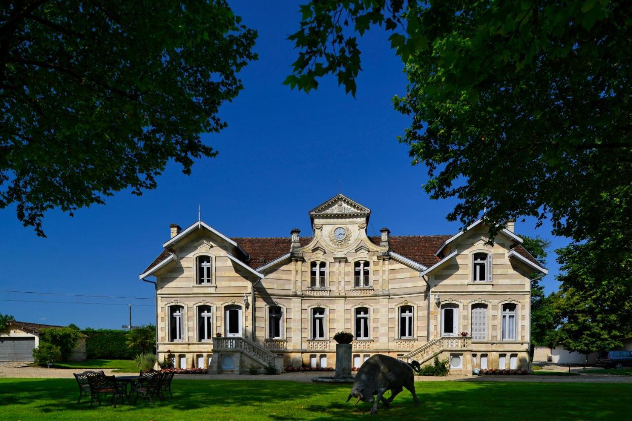 Château Maucaillou Couette-café *